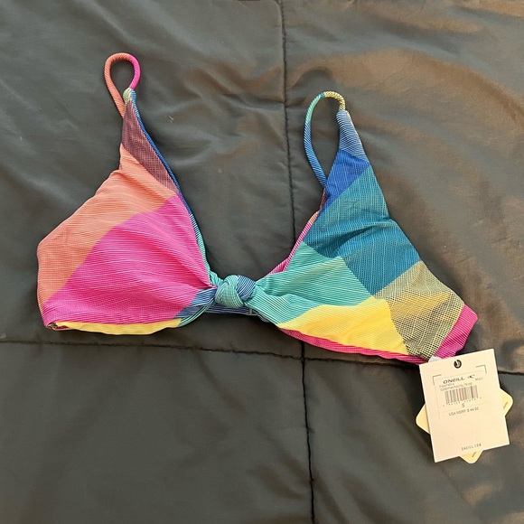 O'Neill Other - NWT O’Neill Swim Top